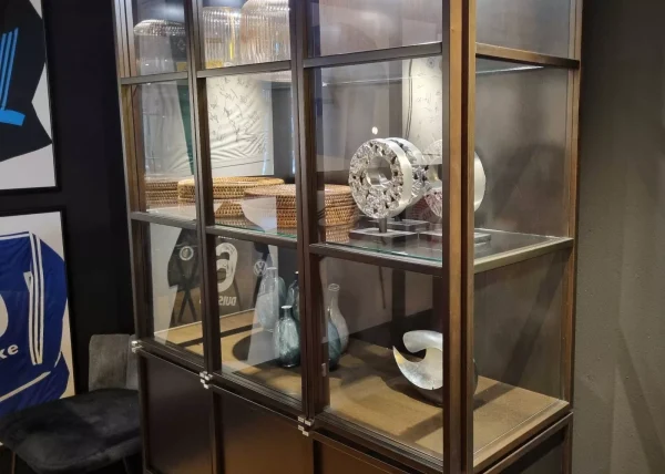 Vitrinenschrank Quadrat – Bild 4