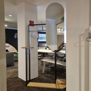 Rolf Benz - Stummer Diener TAB, Spiegel, Ablage, Kleiderstange - LP 2.640,- EUR