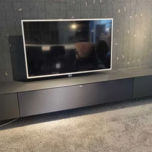 Spectral - TV-Hifi Sideboard mit Kaminfeuer & Aktivsoundsystem - LP 12.005,- EUR
