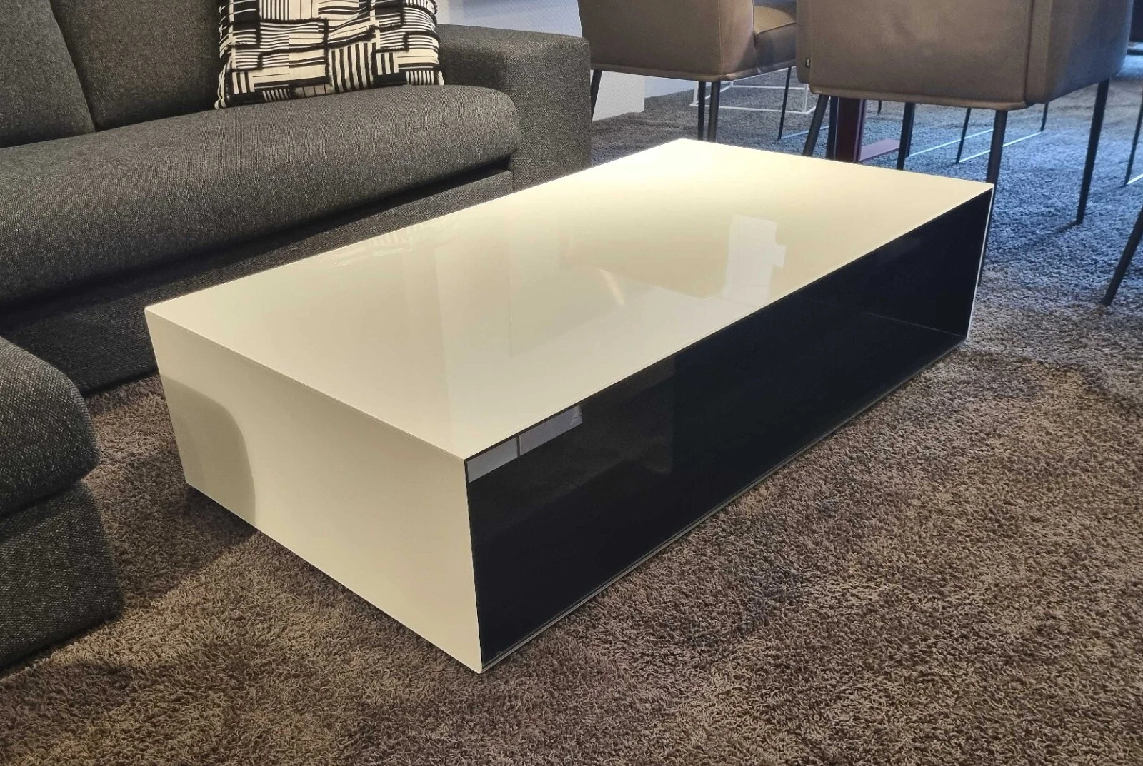 Glas Italia - Couchtisch Tunnel weiß/schwarz - LP 2.734,- EUR – Bild 4