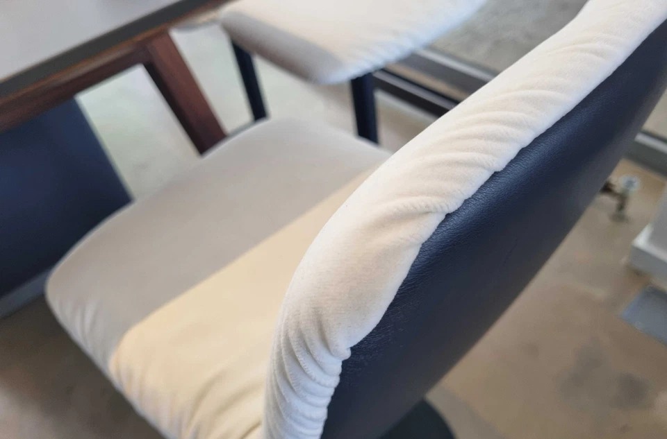 Freifrau - 4x Barhocker Leya Stoff weiß / Leder schwarz - LP 5.784,- EUR – Bild 6