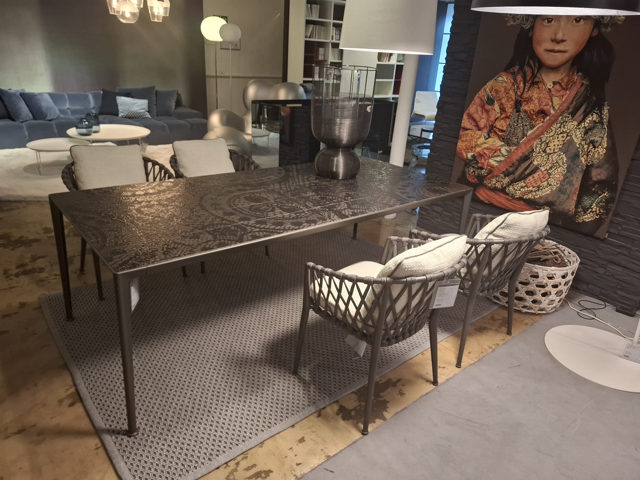 B&B - Esstisch Mirto+ 4x Stuhl Erica Outdoor - LP 13.451 ,- EUR – Bild 3