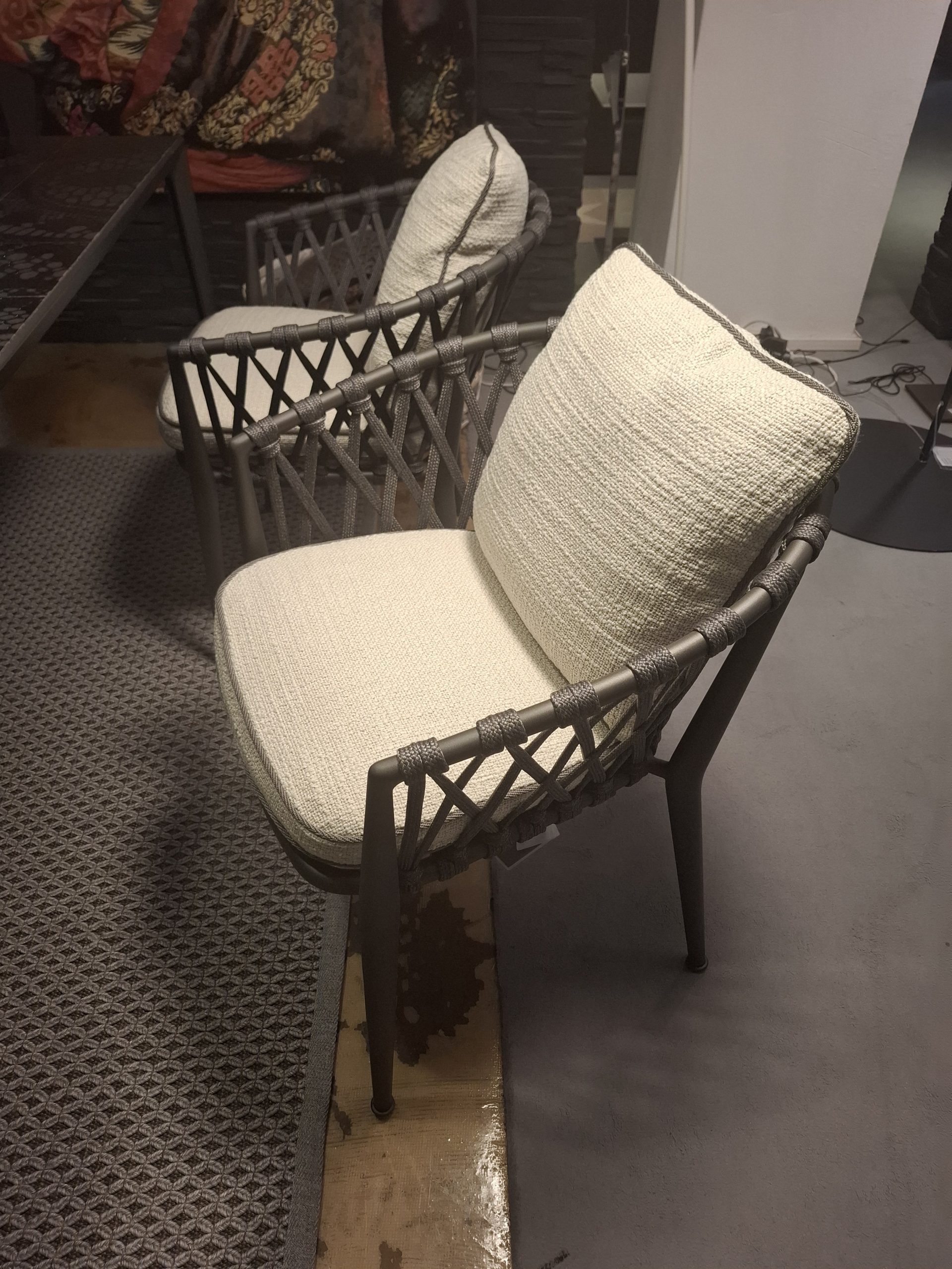 B&B - Esstisch Mirto+ 4x Stuhl Erica Outdoor - LP 13.451 ,- EUR – Bild 6