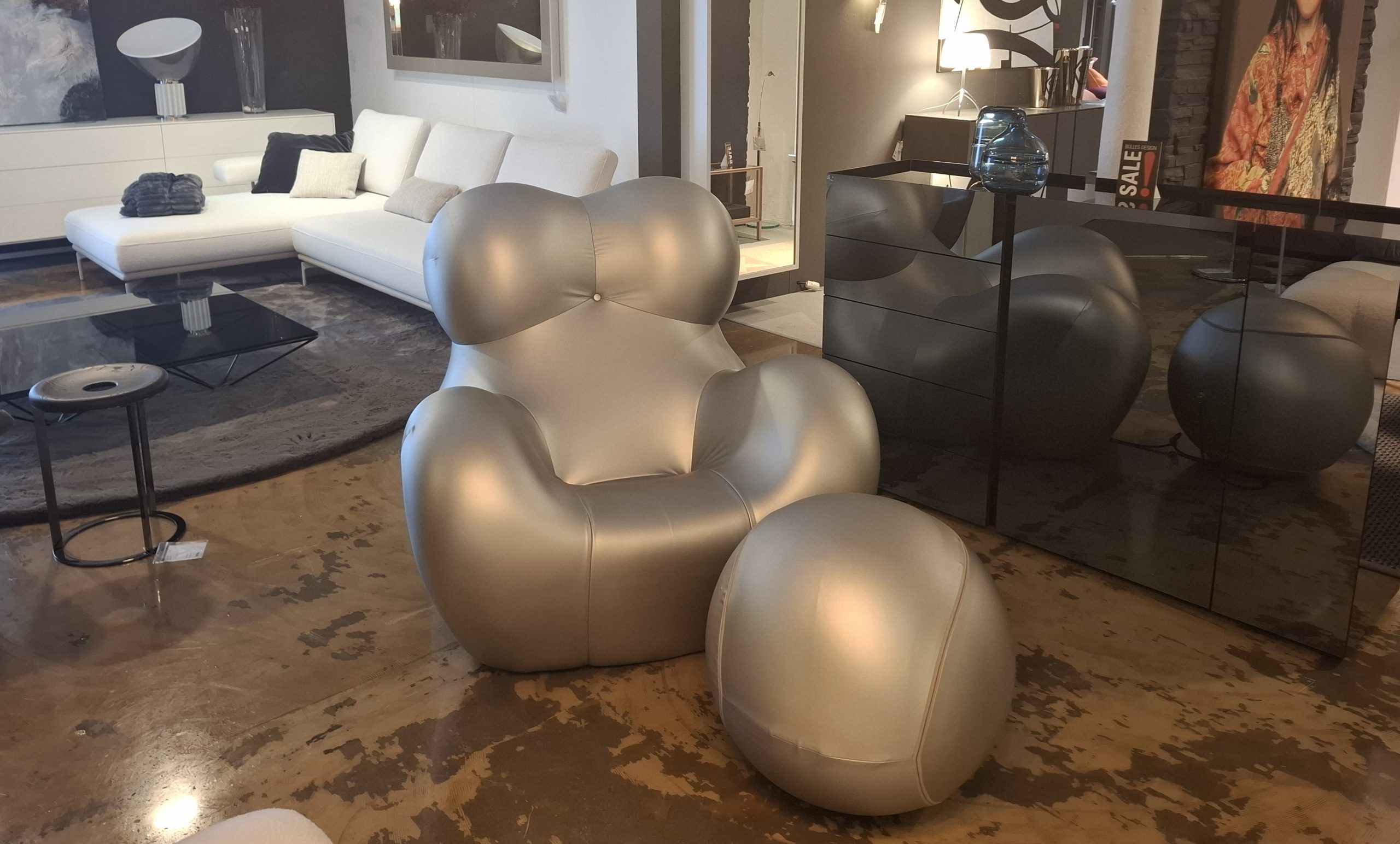 B&B Italia - Sessel UP 5 + Hocker UP 6 - LP 7.100,- EUR – Bild 4