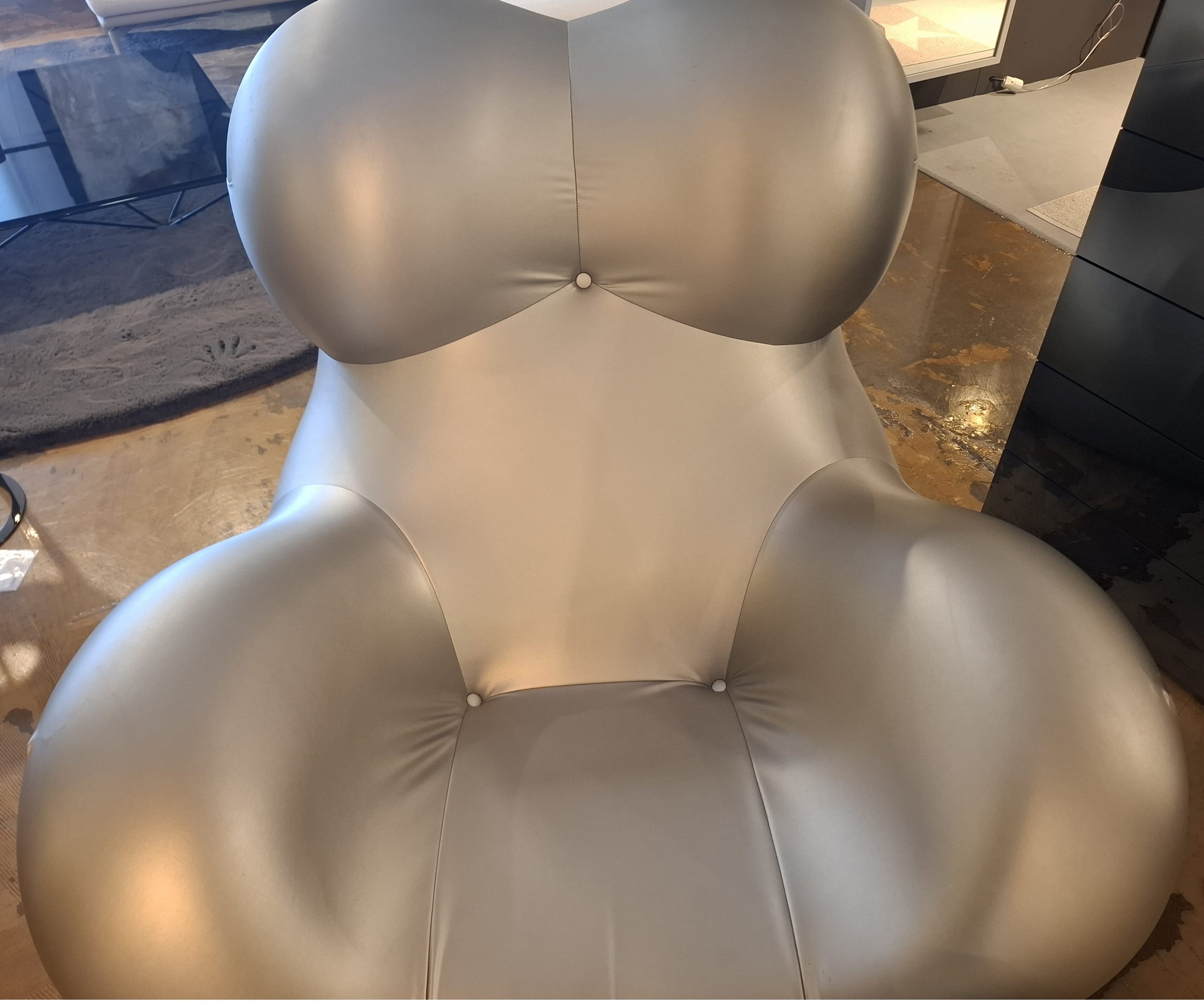 B&B Italia - Sessel UP 5 + Hocker UP 6 - LP 7.100,- EUR – Bild 2