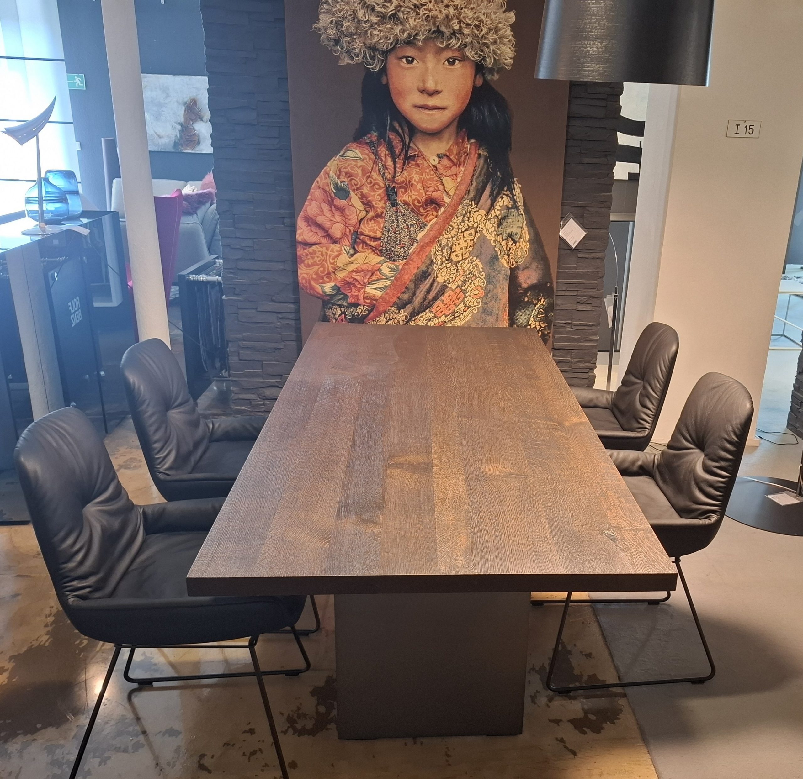 Janua / Freifrau - Essgruppe - Tisch + 4 Stühle - LP 9.020 ,- EUR